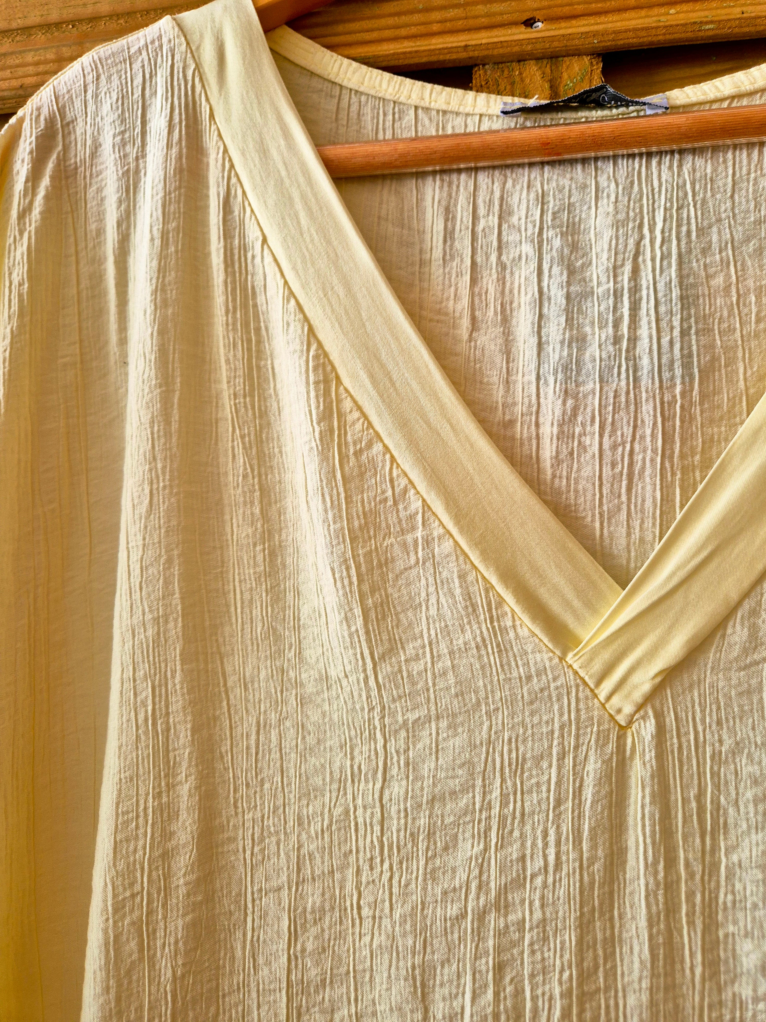 Blouse ample avec détail en satin · Taille unique XL–3XL