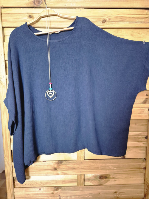 Blusa amplia con colgante incluido · Talla única XL–4XL