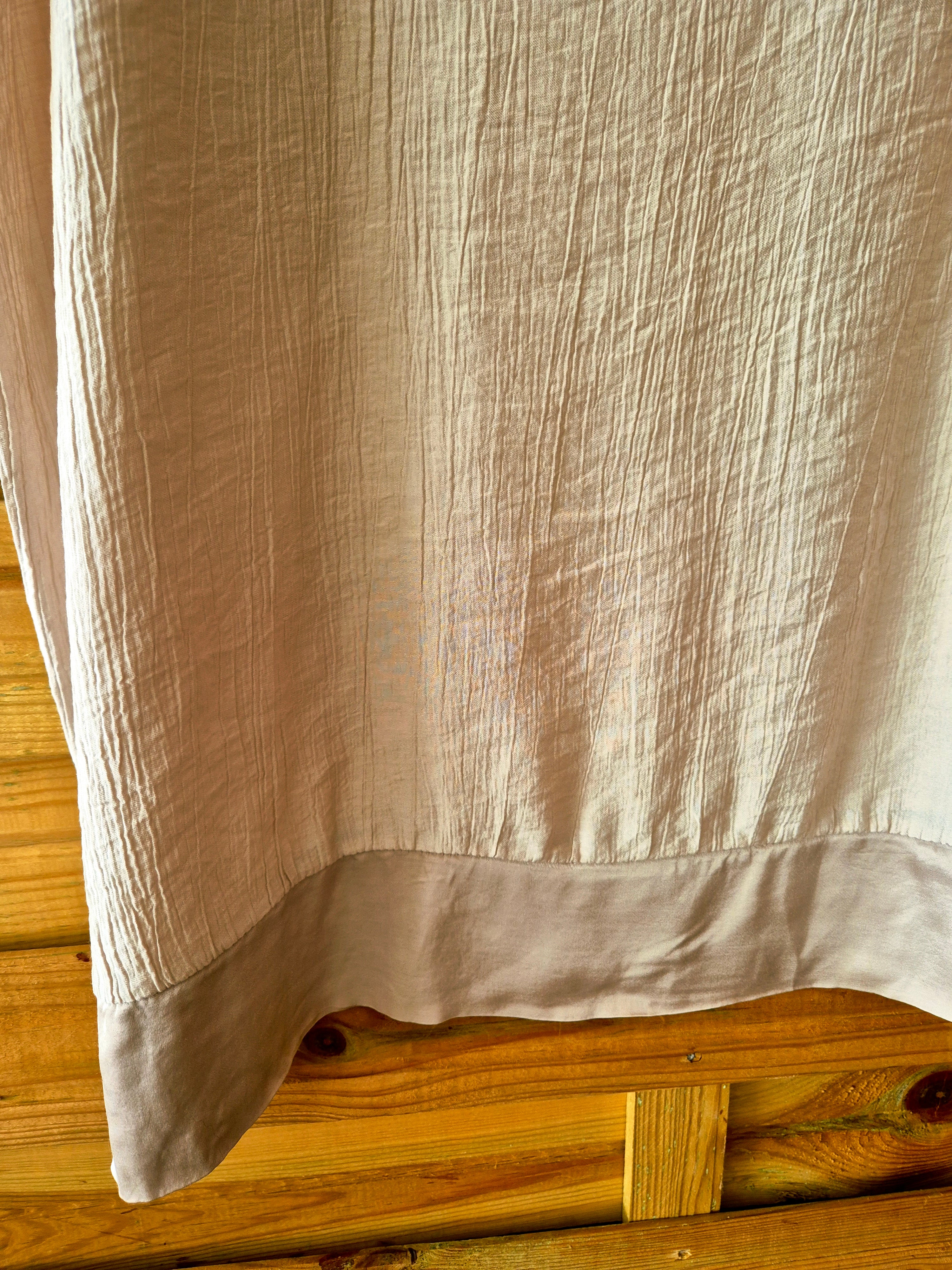 Blouse ample avec détail en satin · Taille unique XL–3XL