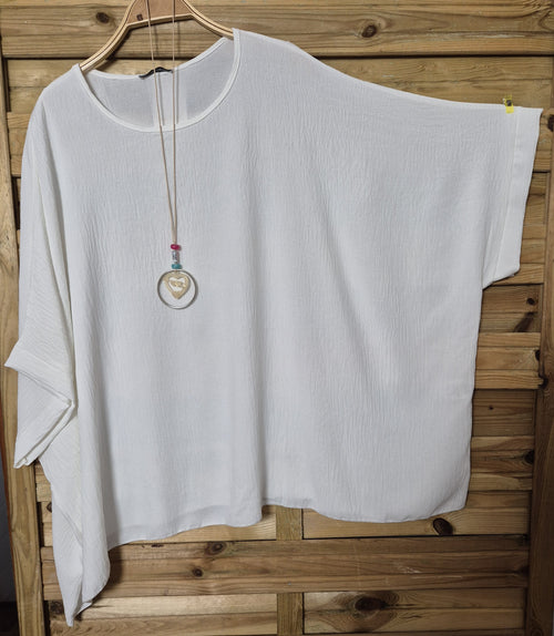 Blusa amplia con colgante incluido · Talla única XL–4XL
