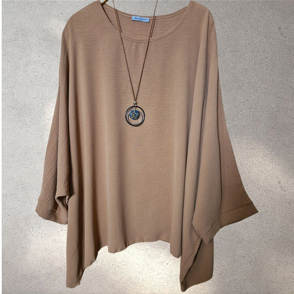 Blusa amplia camel