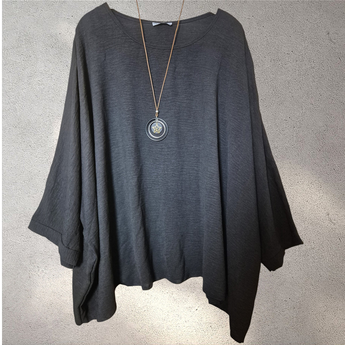 Blusa amplia negra