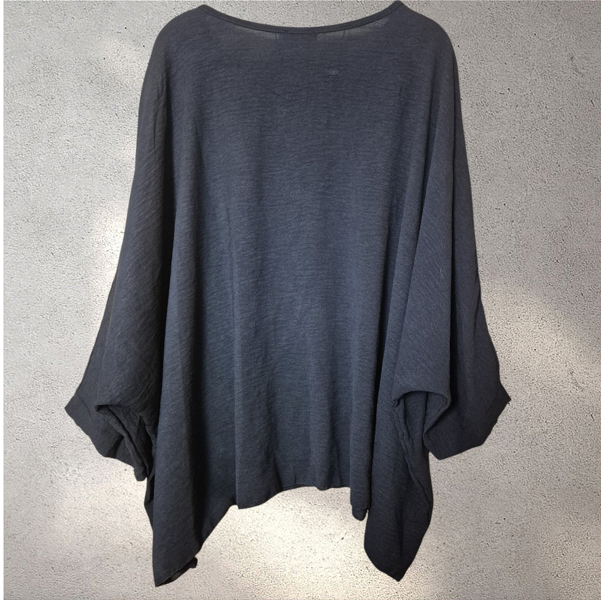 Blusa amplia negra
