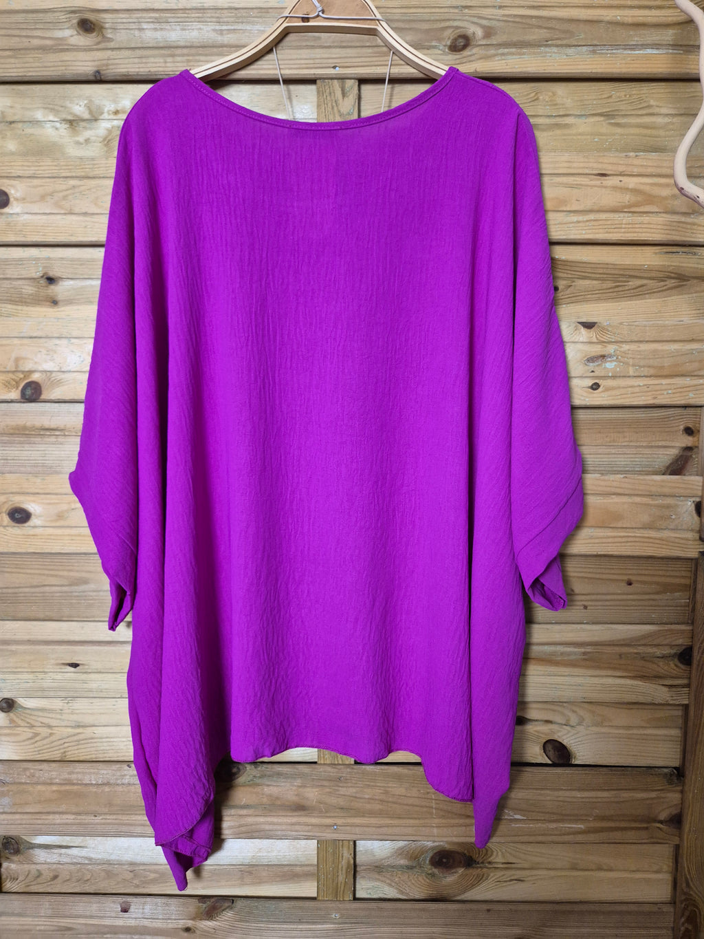 Blusa amplia con colgante incluido · Talla única XL–4XL