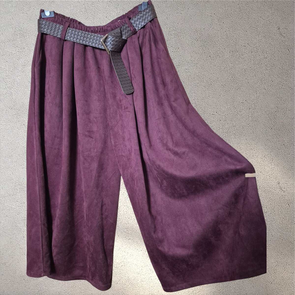 Pantalón antelina burdeos