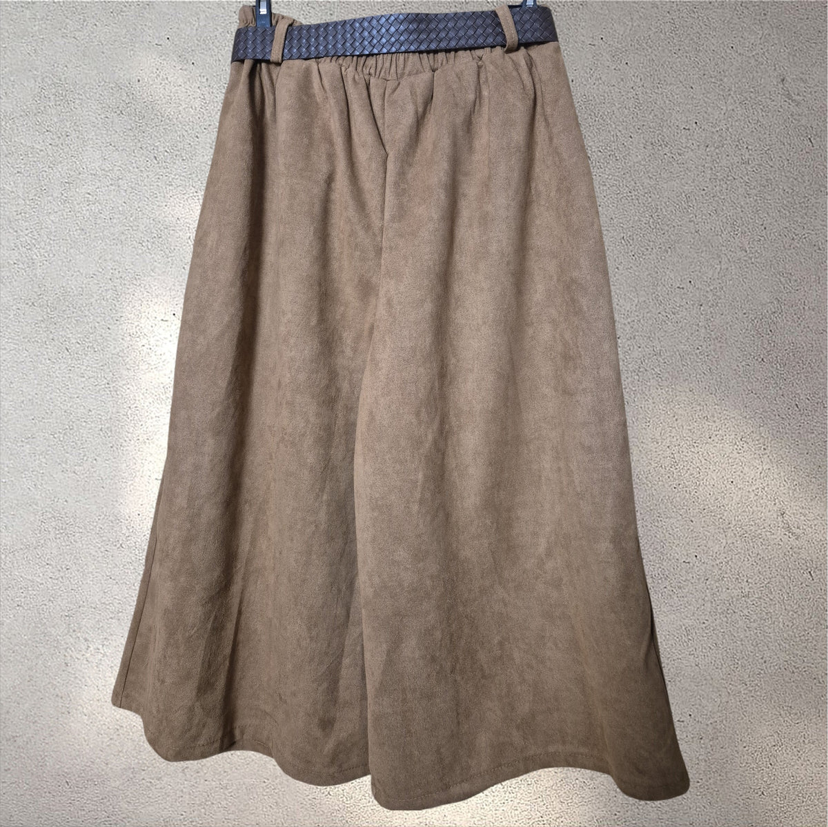 Pantalón antelina camel