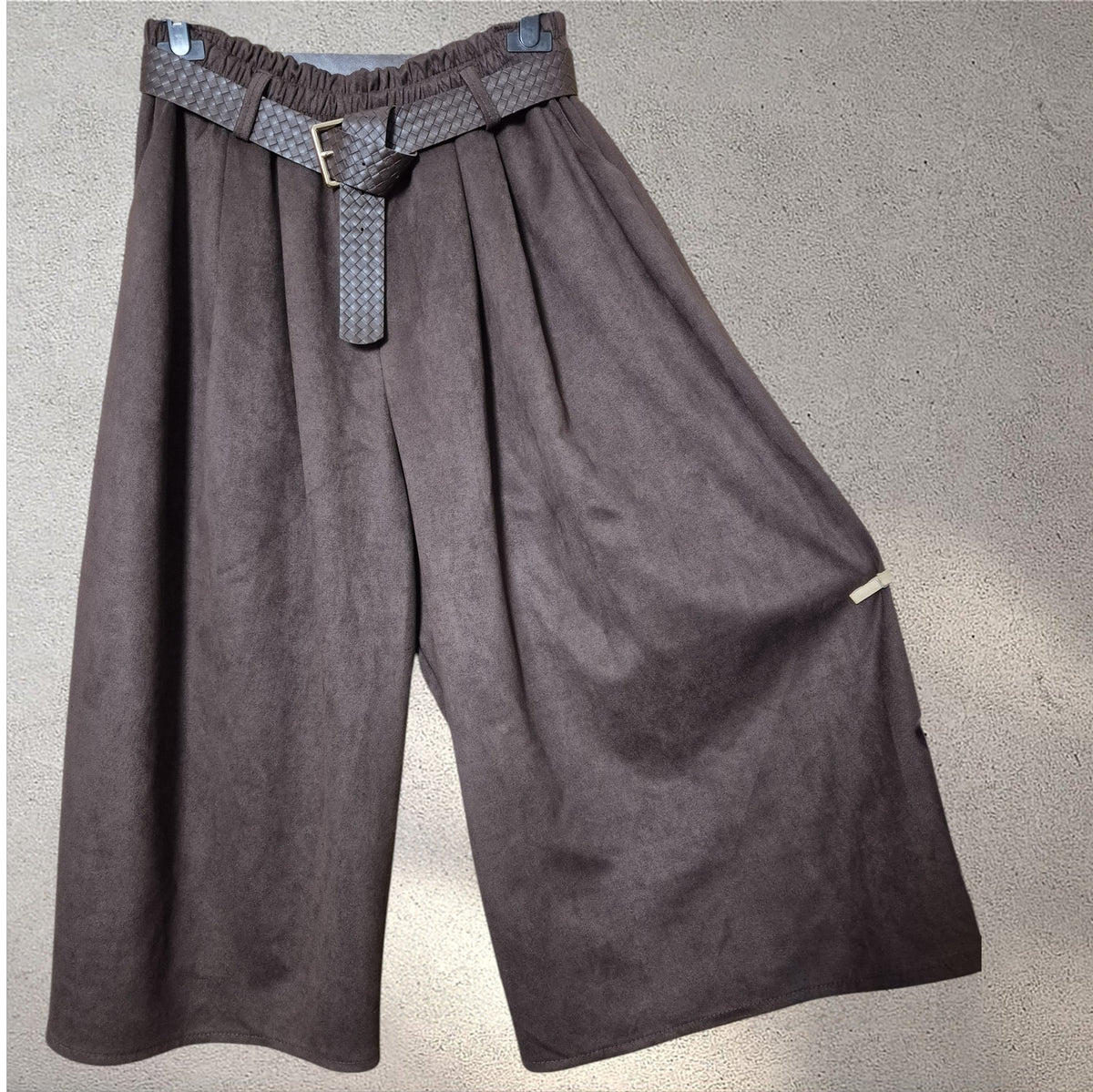 Pantalón antelina marrón